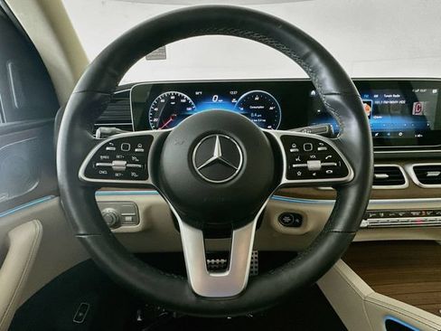 Certified 2023 Mercedes-Benz GLS 450 4MATIC image 11