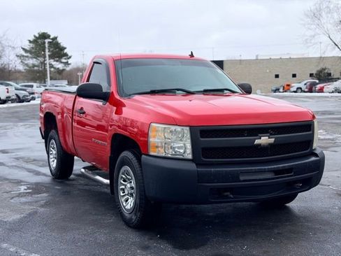 Used 2009 Chevrolet Silverado 1500 W/T image 2