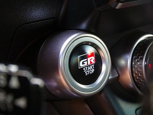 Used 2023 Toyota GR86 Premium RWD image 30