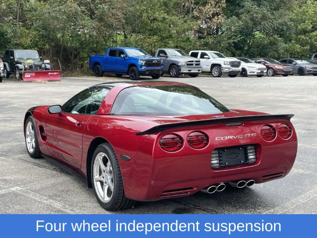 Used 2004 Chevrolet Corvette Coupe w/ Preferred Equipment Group RWD image 5