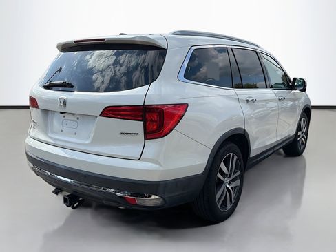 Used 2016 Honda Pilot Touring image 3