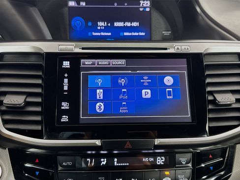 Used 2017 Honda Accord EX-L image 22