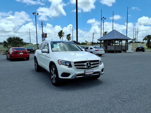 Used 2016 Mercedes-Benz GLC 300 image 2