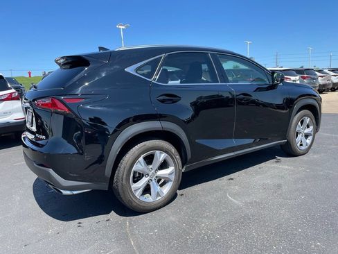 Used 2017 Lexus NX 200t FWD image 4