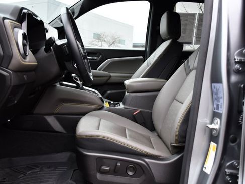 Used 2024 Chevrolet Colorado ZR2 w/ ZR2 Convenience Package III image 15