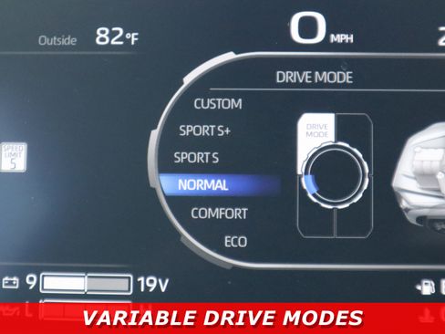 Used 2023 Toyota Tundra Platinum w/ Advanced Package image 30