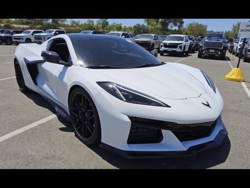 Used 2023 Chevrolet Corvette Z06 w/ Stealth Interior Trim Package RWD image 2