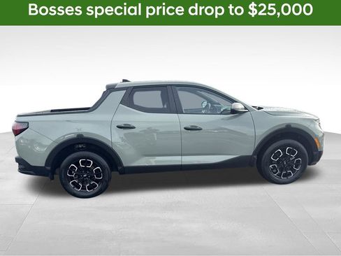 Used 2024 Hyundai Santa Cruz SEL AWD/4WD image 2