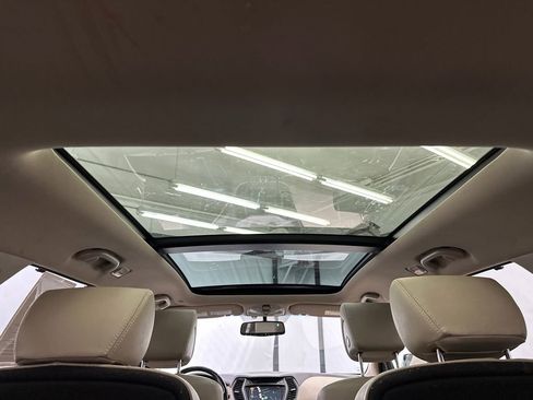 Used 2016 Hyundai Santa Fe Limited w/ Option Group 04 FWD image 23