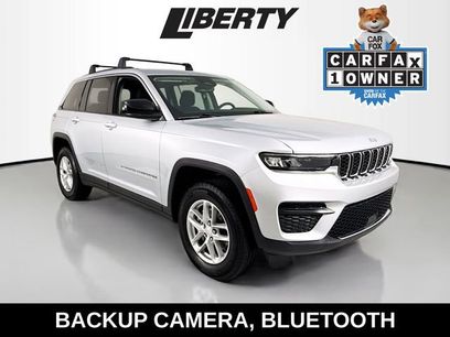 Used 2023 Jeep Grand Cherokee Laredo