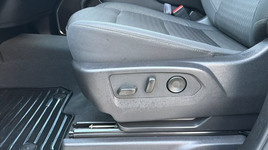 Used 2026 Chevrolet Silverado 1500 RST AWD/4WD image 14