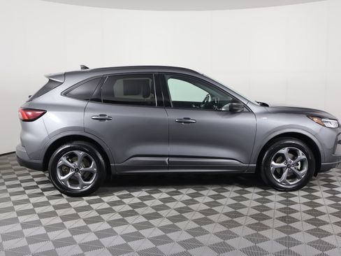 Used 2024 Ford Escape ST-Line image 5