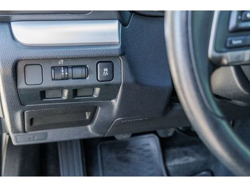 Used 2015 Subaru Crosstrek 2.0i Premium image 19