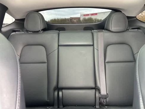 Used 2023 Tesla Model Y Long Range image 20