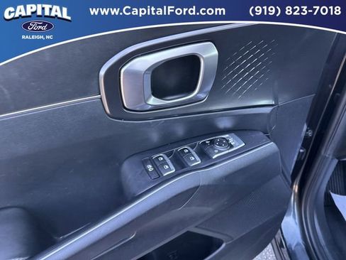 Used 2024 Kia Sorento S image 20