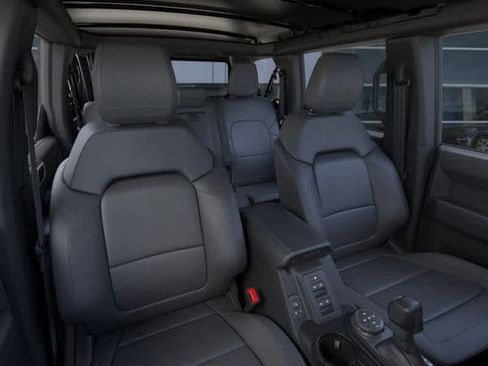 New 2025 Ford Bronco Outer Banks w/ Sasquatch Package image 10