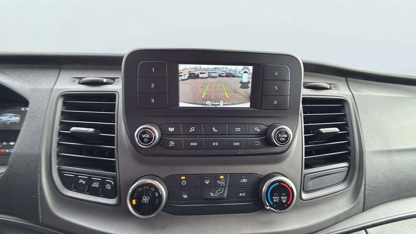 Used 2020 Ford Transit 350 XLT RWD image 11