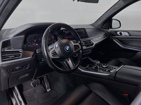 Used 2022 BMW X7 xDrive40i w/ M Sport Package AWD/4WD image 9