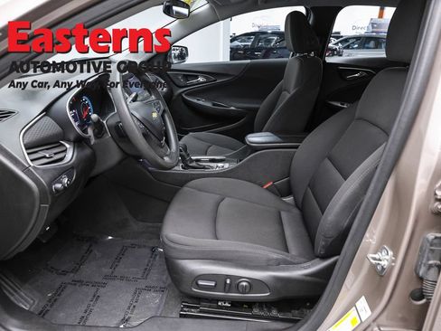 Used 2024 Chevrolet Malibu LT FWD image 14
