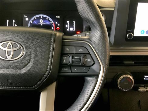 Used 2025 Toyota 4Runner SR5 image 24