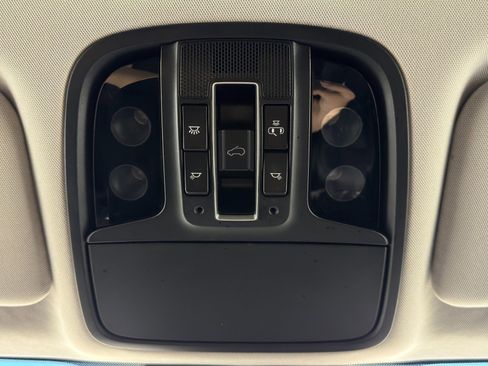 Used 2017 Kia Sorento EX w/ EX Advanced Touring Package image 30