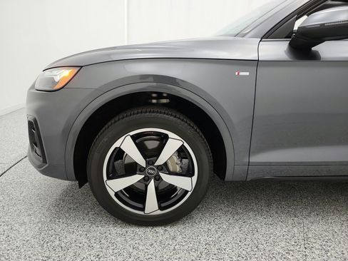 Used 2023 Audi Q5 2.0T Premium Plus w/ Premium Plus Package AWD/4WD image 17