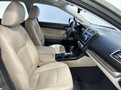 Used 2017 Subaru Outback 3.6R Limited image 26