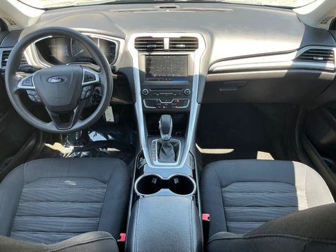Used 2016 Ford Fusion SE FWD image 20