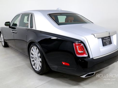 Used 2018 Rolls-Royce Phantom Sedan image 8