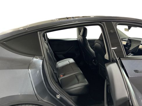 Certified 2023 Tesla Model Y Performance AWD/4WD image 11