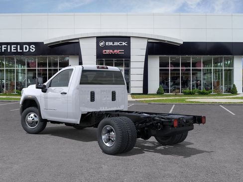 New 2026 GMC Sierra 3500 Pro w/ Convenience Package AWD/4WD image 3