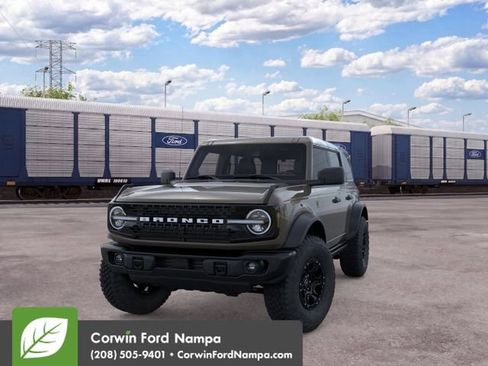 New 2026 Ford Bronco Badlands w/ Wildtrak Package AWD/4WD image 3