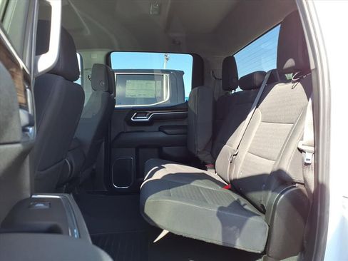 Used 2025 Chevrolet Silverado 1500 LT image 12