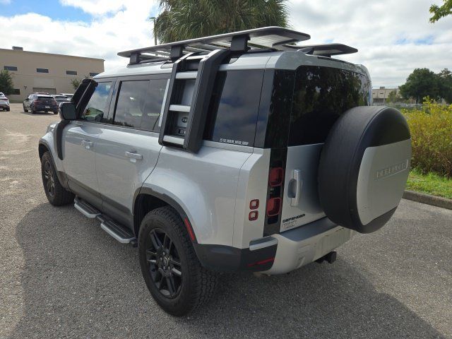 Used 2022 Land Rover Defender 110 S AWD/4WD image 3