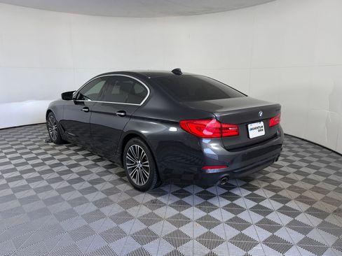 Used 2018 BMW 530i RWD image 3