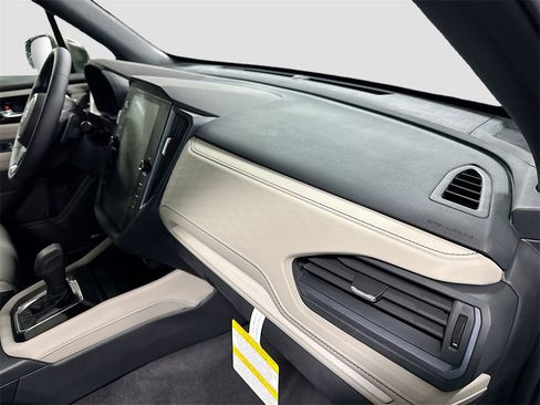 New 2025 Subaru Forester Limited image 29