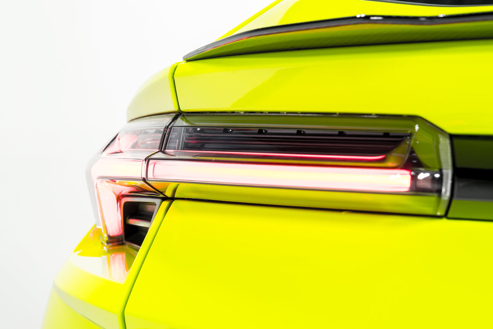Used 2024 Lamborghini Urus Performante AWD/4WD image 64