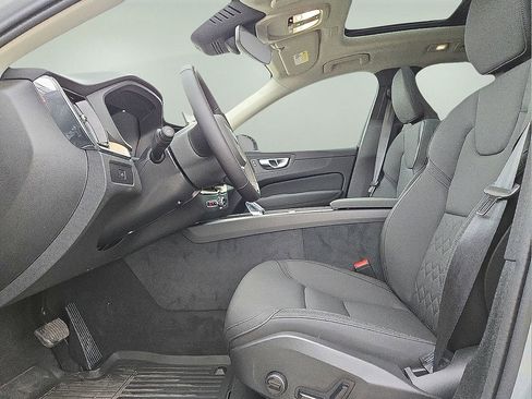 New 2026 Volvo XC60 B5 Core w/ Protection Package Premier image 23