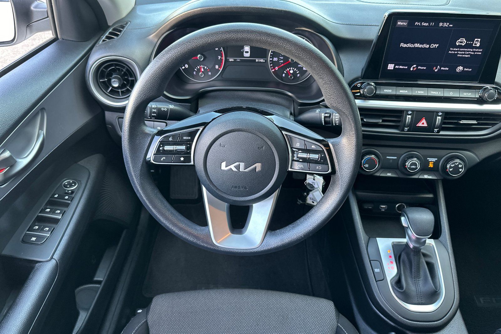Used 2022 Kia Forte LXS FWD image 15