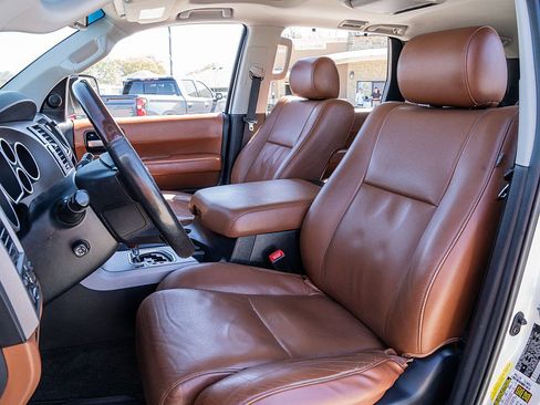 Used 2012 Toyota Sequoia Platinum image 15