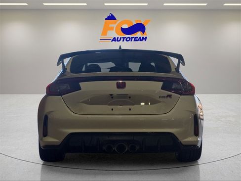 Used 2023 Honda Civic Type R image 4
