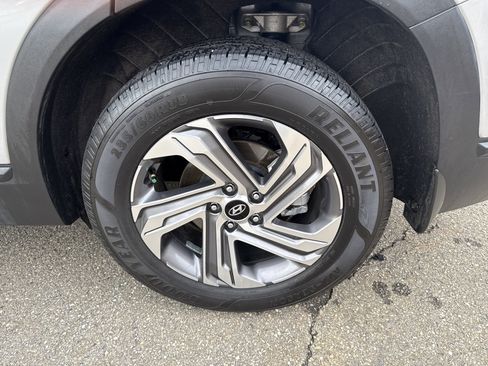 Used 2023 Hyundai Santa Fe SEL w/ Cargo Package image 20