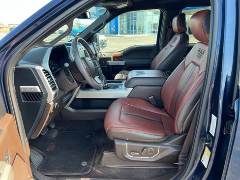 Used 2018 Ford F150 King Ranch w/ Equipment Group 601A Luxury AWD/4WD image 9