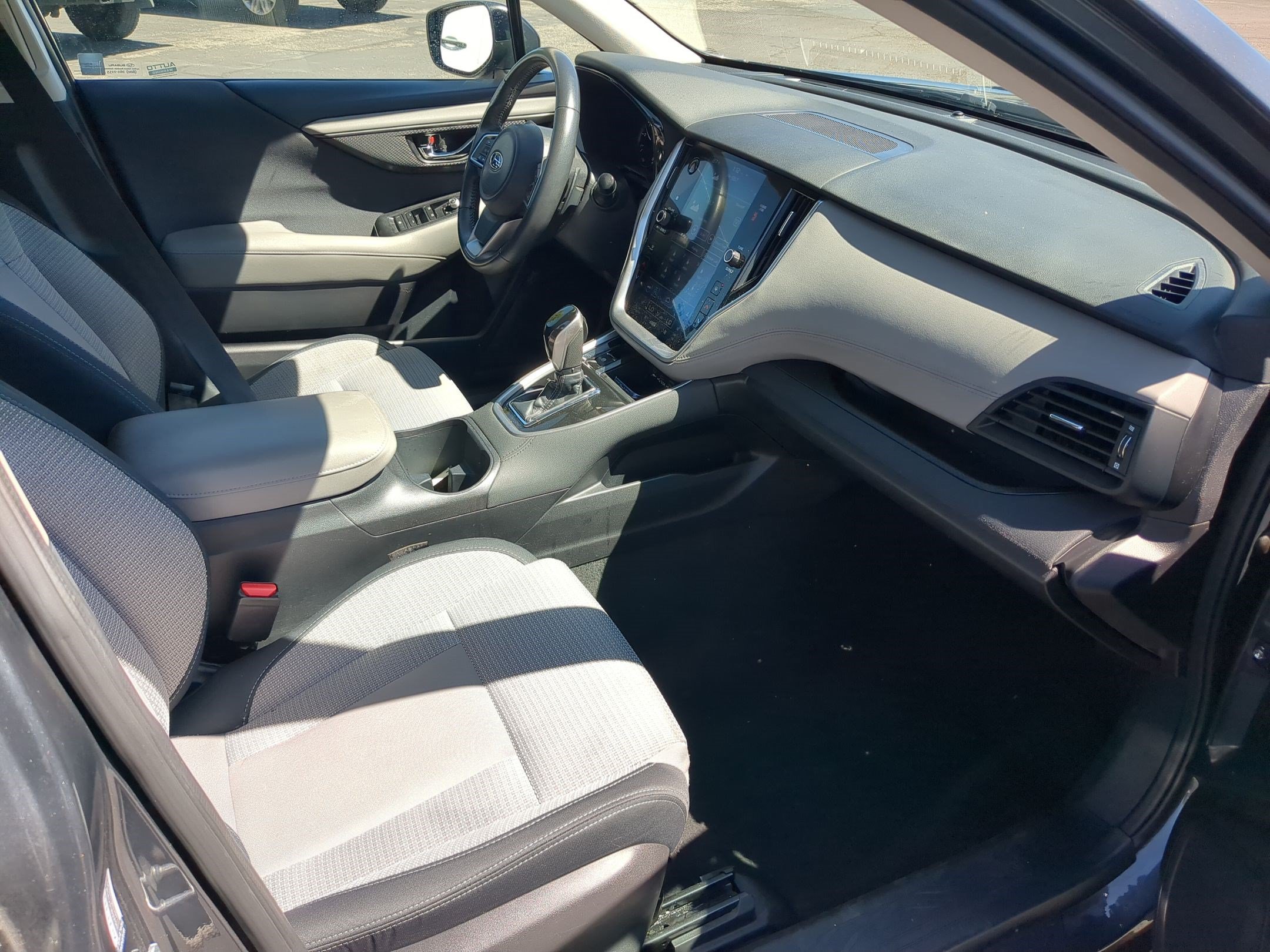 Used 2023 Subaru Outback Premium AWD/4WD image 33