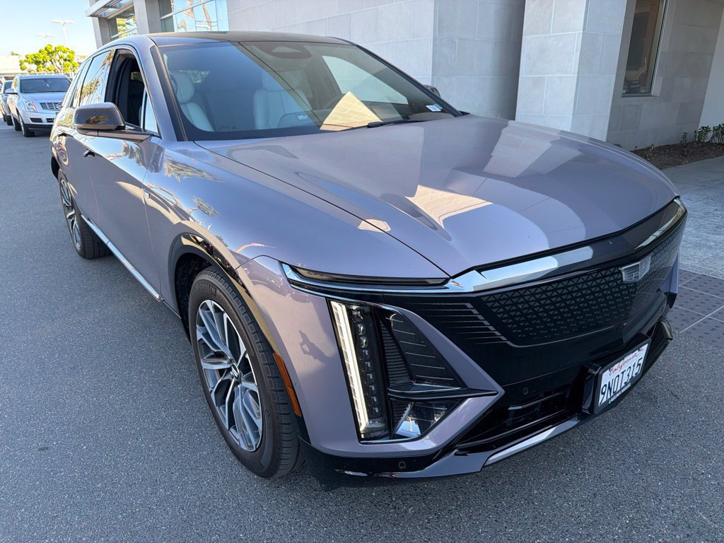 Used 2024 Cadillac Lyriq Sport RWD image 12