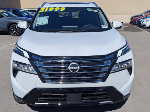 Used 2024 Nissan Rogue Platinum w/ Platinum Premium Package image 6