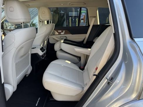Certified 2022 Mercedes-Benz GLS 450 4MATIC image 11