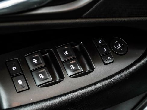 Used 2015 Cadillac Escalade ESV Premium image 44