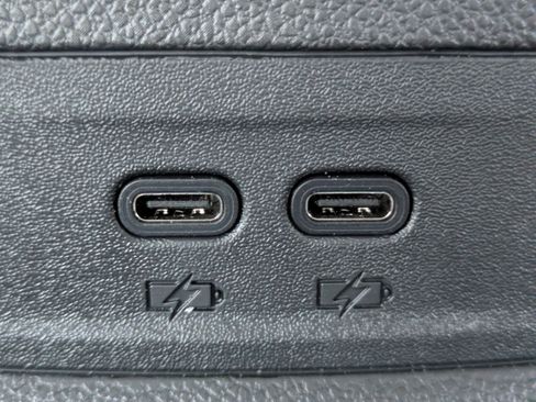 New 2026 Chevrolet Equinox LT w/ Safety and Technology Package FWD image 9
