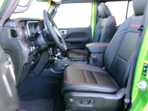 New 2026 Jeep Wrangler Unlimited Rubicon image 14